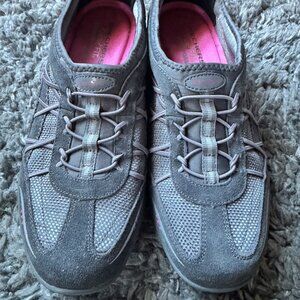 Skechers Women's Weekender Sneakers